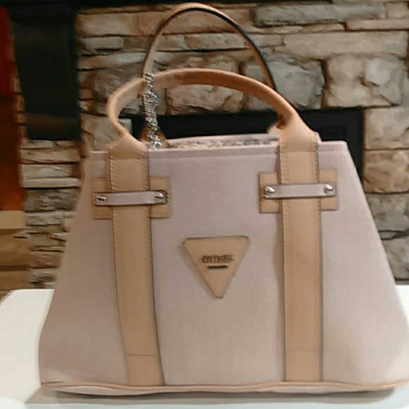 Guess Pink purse - Picture 2 of 7